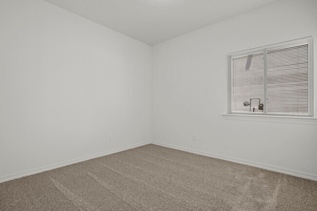 Photo - 245 Hunstanton St House