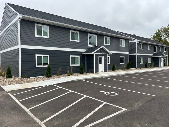 Building Photo - 520 6th St Rental