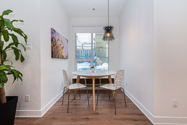 Photo - 1640 Rue Berri Unit ID1263260P