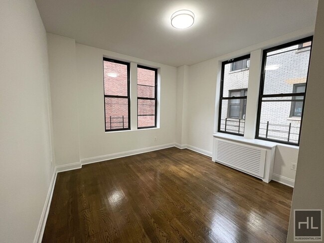 Building Photo - WEST 58 STREET Unit 11C Rental