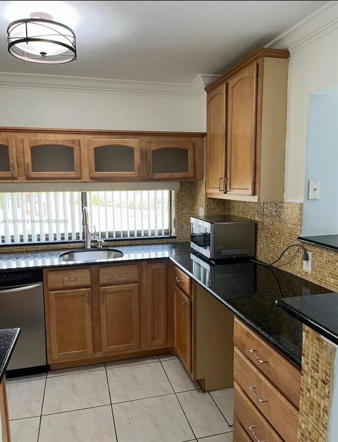 Photo - 16919 N Bay Rd Apartment Unit 102-2
