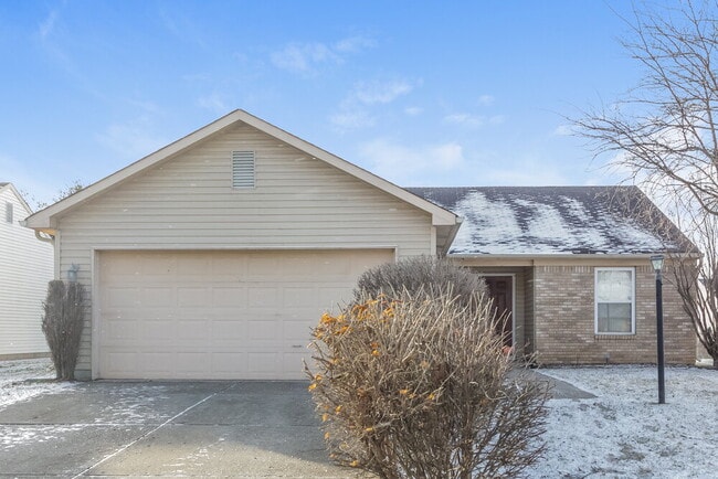 Building Photo - 7621 Blue Willow Dr