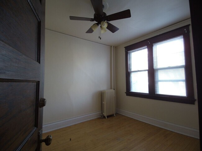 Photo - Saxony Manor