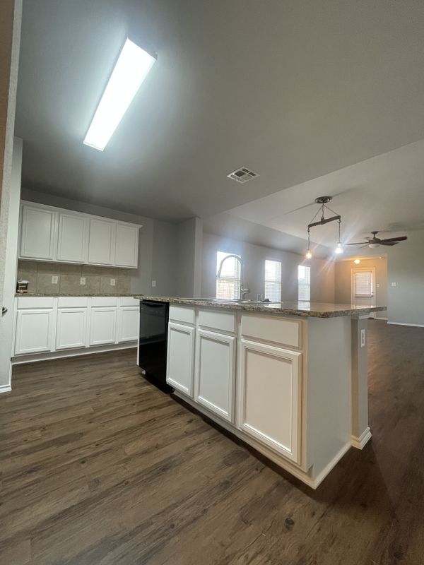 Photo - 1610 Sorghum Dr