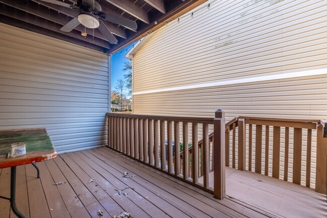 Photo - 204 Oak St Unit 10