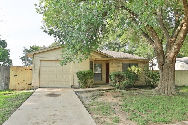Building Photo - 24214 Wild Horses Ln Rental