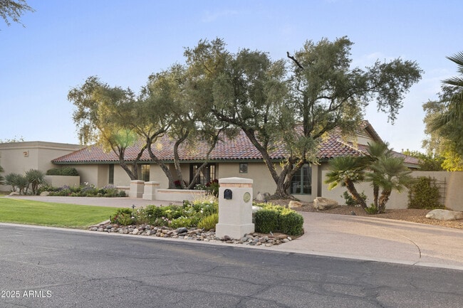 Photo - 6131 E Naumann Dr