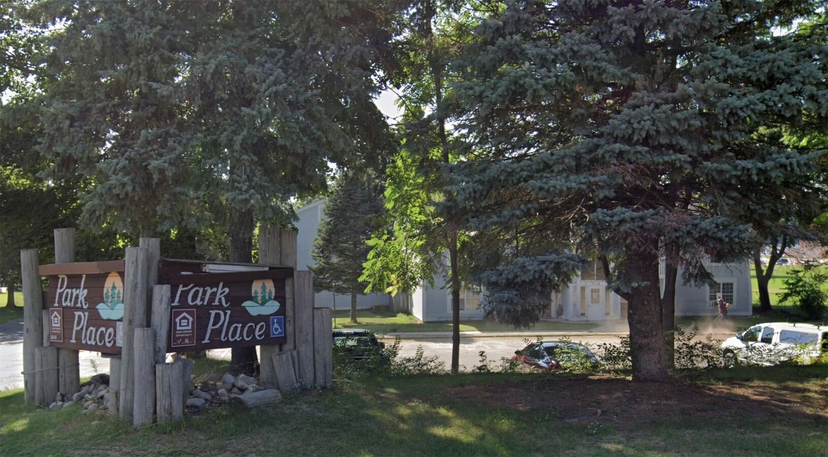 Photo - 415 N State St