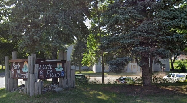 Photo - 415 N State St