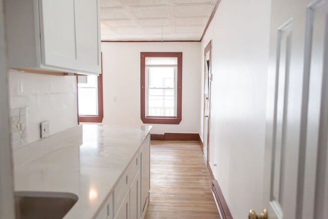 Photo - 367 Spruce St Unit Apt 2