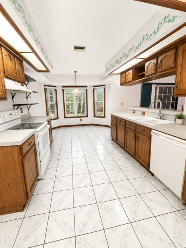 Photo - 1156 Pilgrim Ave