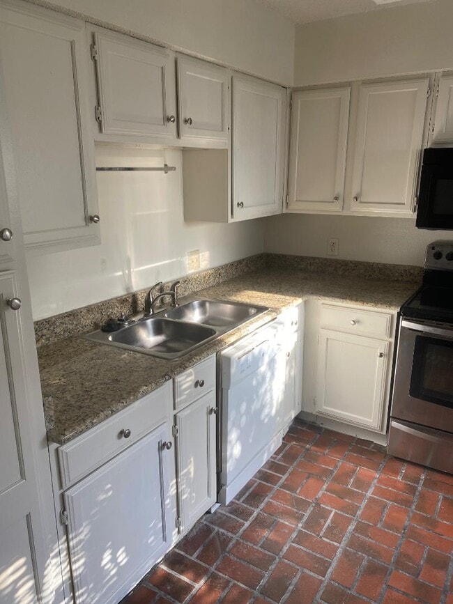 Photo - 2110 Rio Grande St