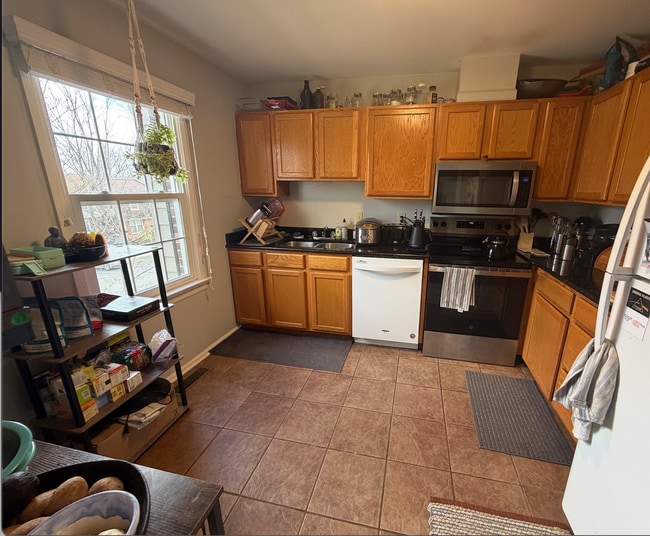 101 Southampton Ct