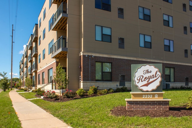 Exterior - The Royal Rental