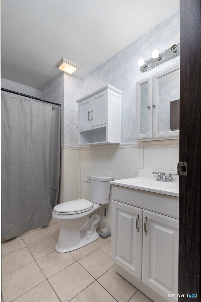 Photo - 184 Kaynor Dr Unidad D