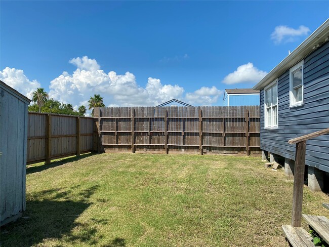 Photo - 2371 Broadway St