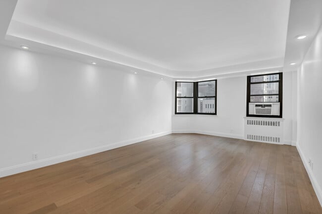 Photo - 135 E 54th St Unit 12G