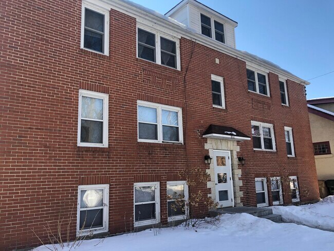 Photo - 931 E Dayton St Unit 7