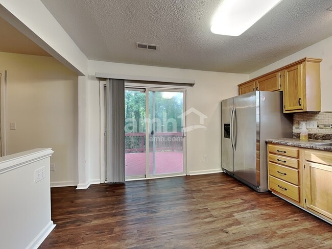 Photo - 316 Windsong Dr