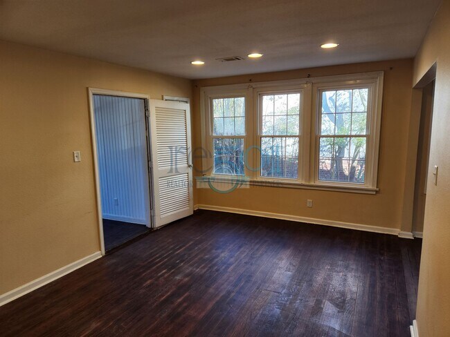 Photo - Great Family Home!  4BR 2 BA