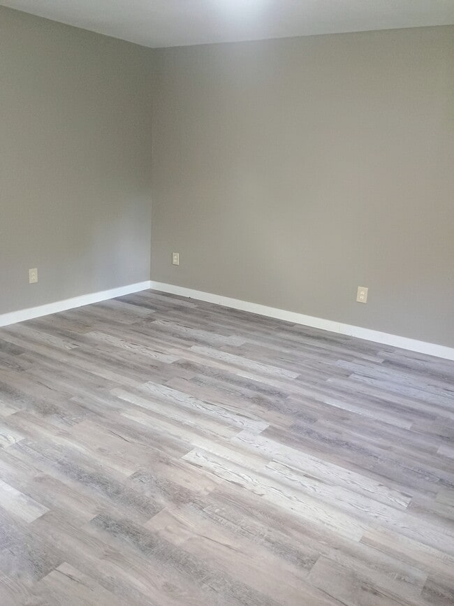 Photo - 690 County Road 40 W Unidad Cabin 1