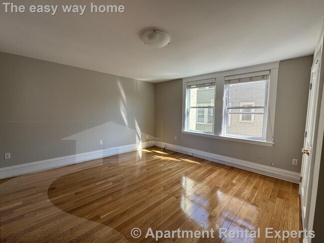 Building Photo - 1675 Massachusetts Ave Unit 2