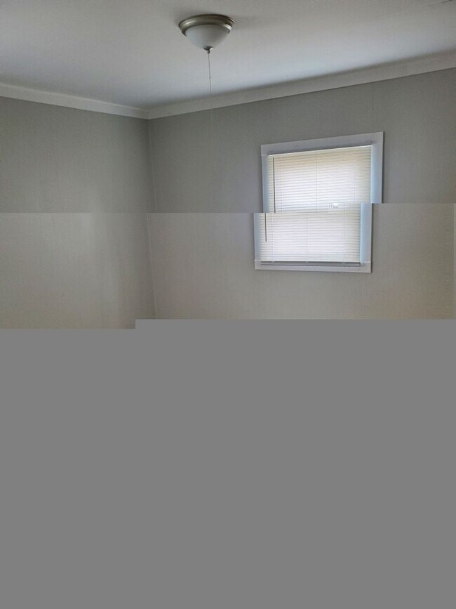 Photo - For Rent: 2 Bedroom, 1 Bathroom Home