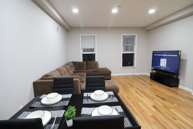 Photo - 1726 W Diamond St