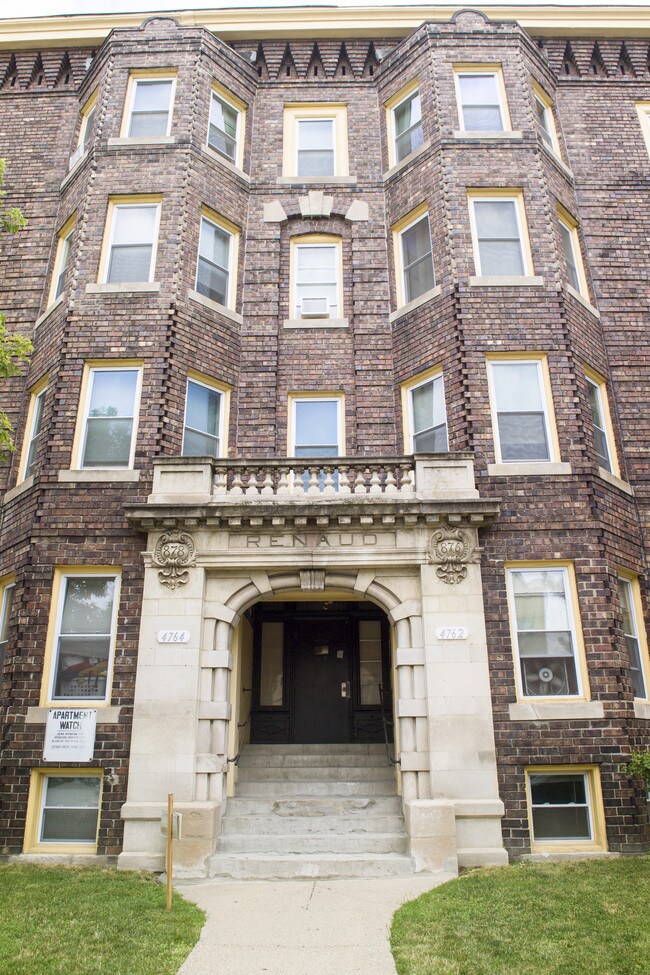 Photo - The Renaud & Touraine