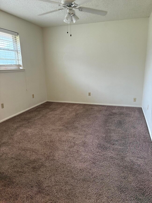 Photo - 3702 54th St