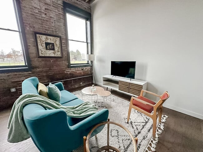 Photo - 403 W 4th St N Unidad SI ID1534860P