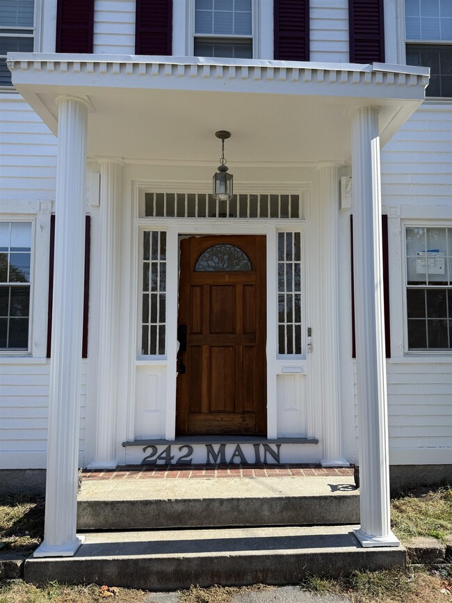 Photo - 244 Main St Unidad Second Floor