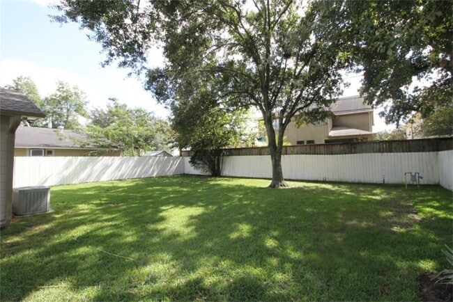 Photo - 4607 Pine St