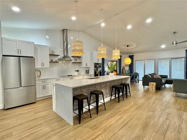 Photo - 3409 45th St W