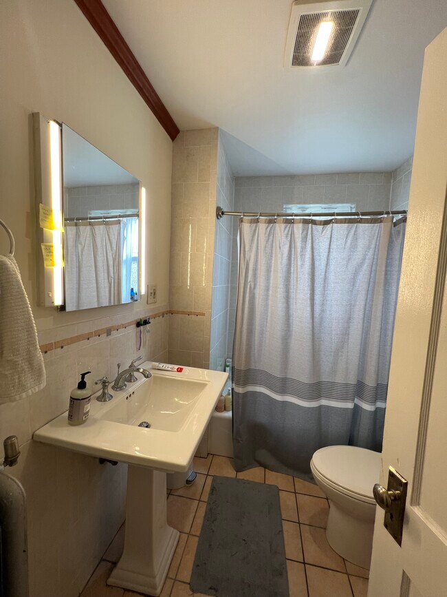 Photo - 128 Nichols Ave