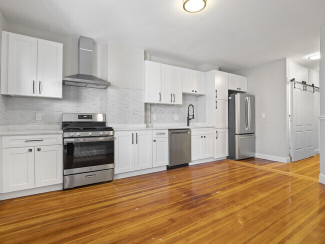 Photo - 141 Cottage St Unit 1