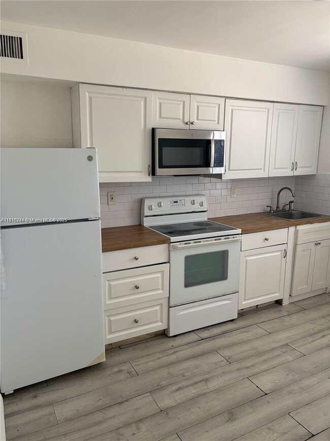 Photo - 111 NW 152nd St Apartment Unit 1