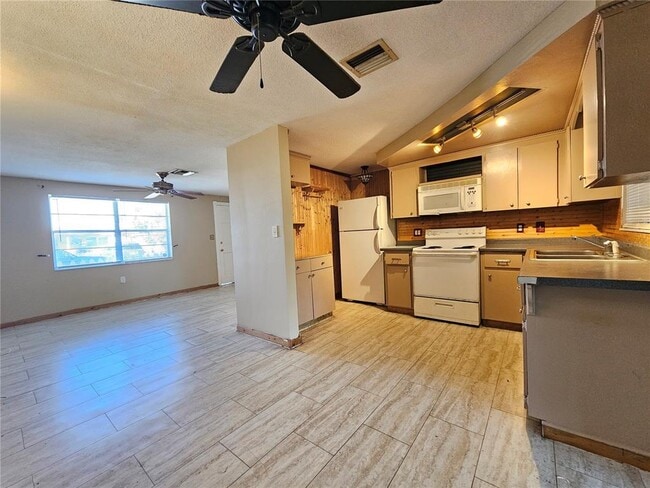 Photo - 3048 Coldwell Dr