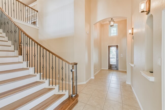 Photo - 8902 Lilac Springs