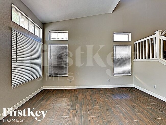 Photo - 4714 English Lavender Ave