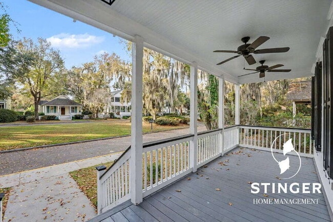 Photo - 2677 Broad St