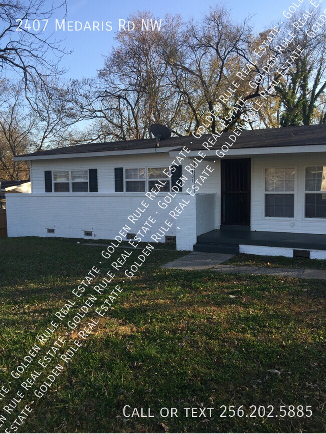 Photo - 2407 Medaris Rd NW