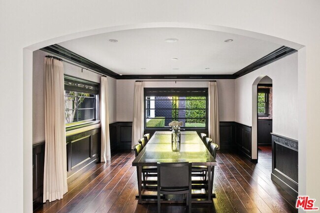 Photo - 1443 N Doheny Dr