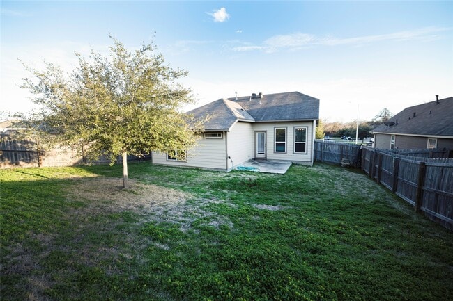 Photo - 1909 Maize Ct