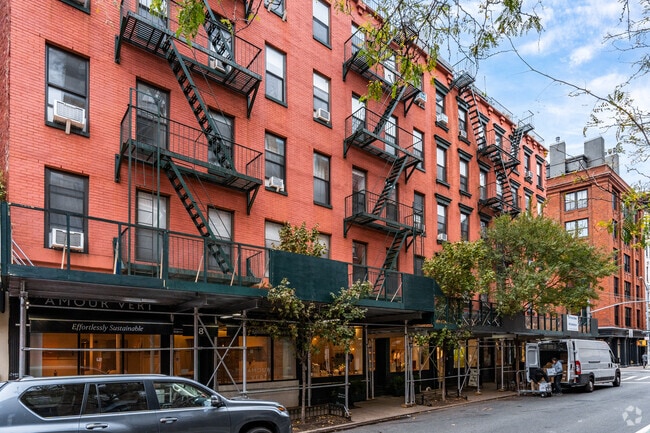 Photo - 8-14 Prince St