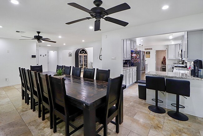 Photo - 5951 Yarwell Dr