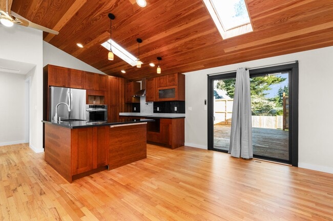 Photo - 7910 133rd Ave NE