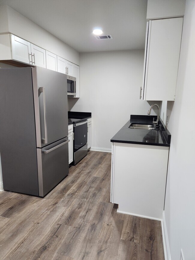 Photo - Eastbrook Apartments