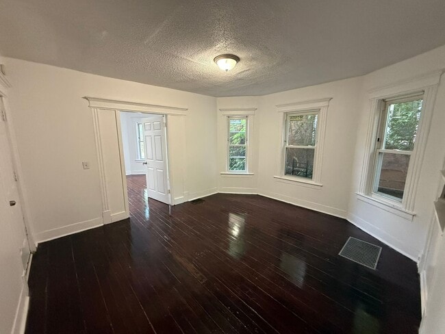 Photo - 122-124 Shultas Pl Unit 122 Shultas Pl First Floor