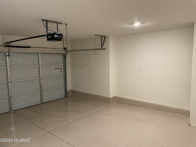 Photo - 1127 E Cairn St